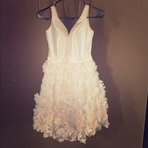 White prom / homecoming dress